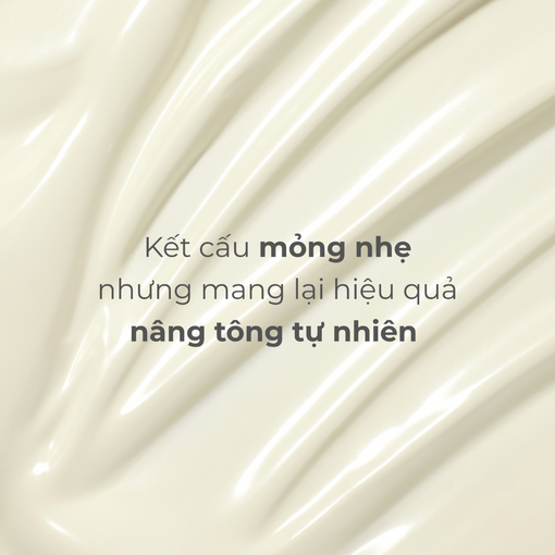 Kem chống nắng nâng tông mỏng nhẹ, giúp da căng mướt INNISFREE Tone Up Watering Sunscreen 60mL