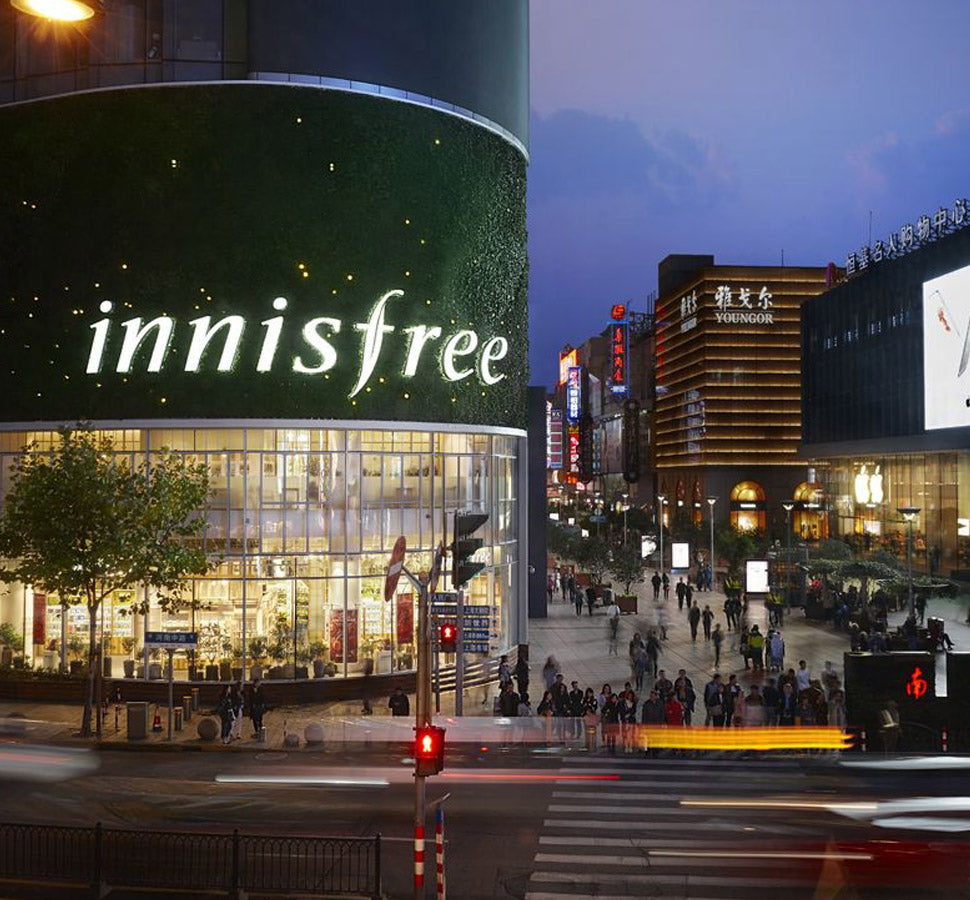 Mở cửa hàng quốc tế số 1 tại Trung Quốc, con đường phía tây Thượng Hải Nam Kinh (tháng 4)